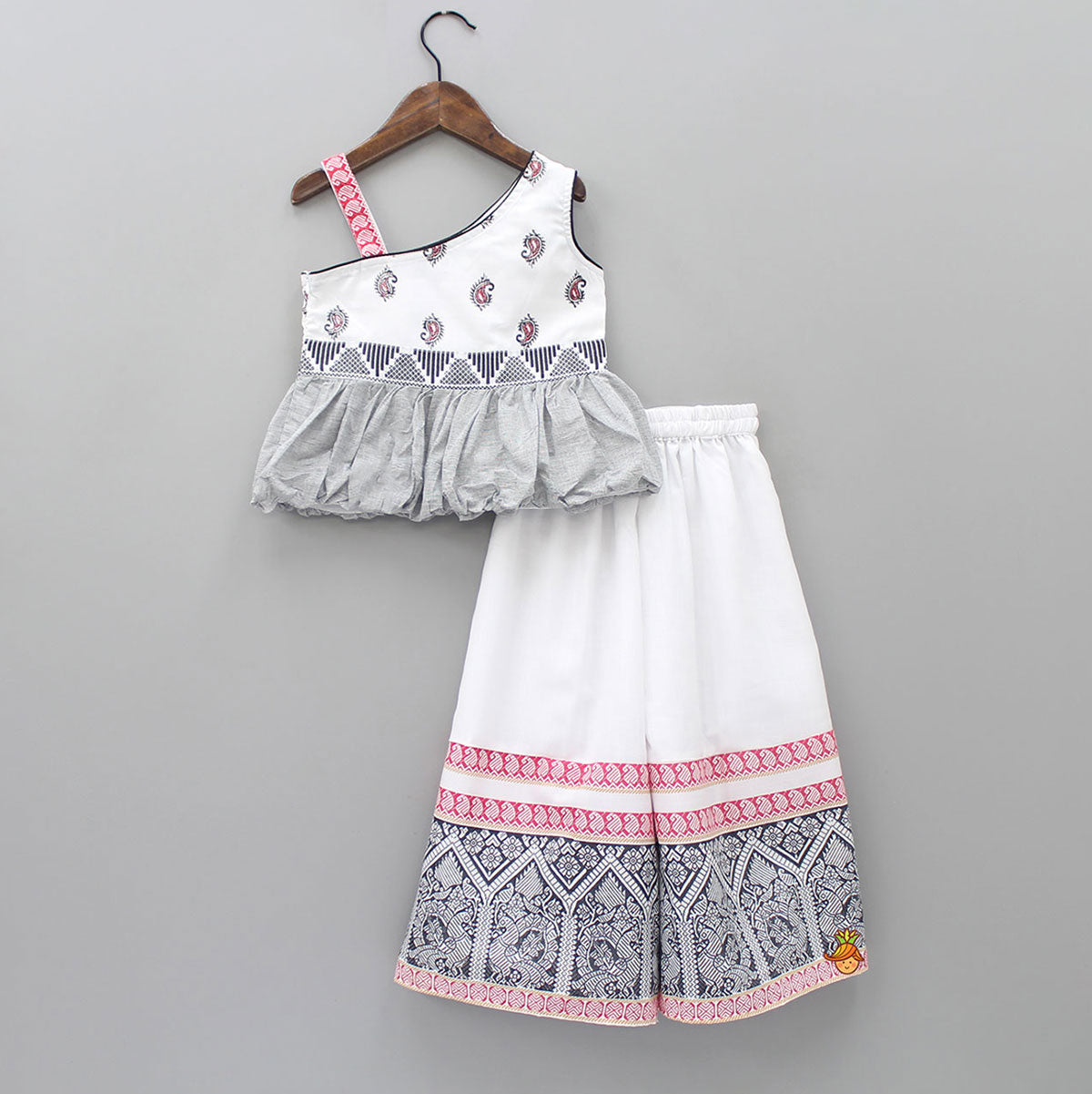 Cute One Shoulder Top With Printed Palazzo