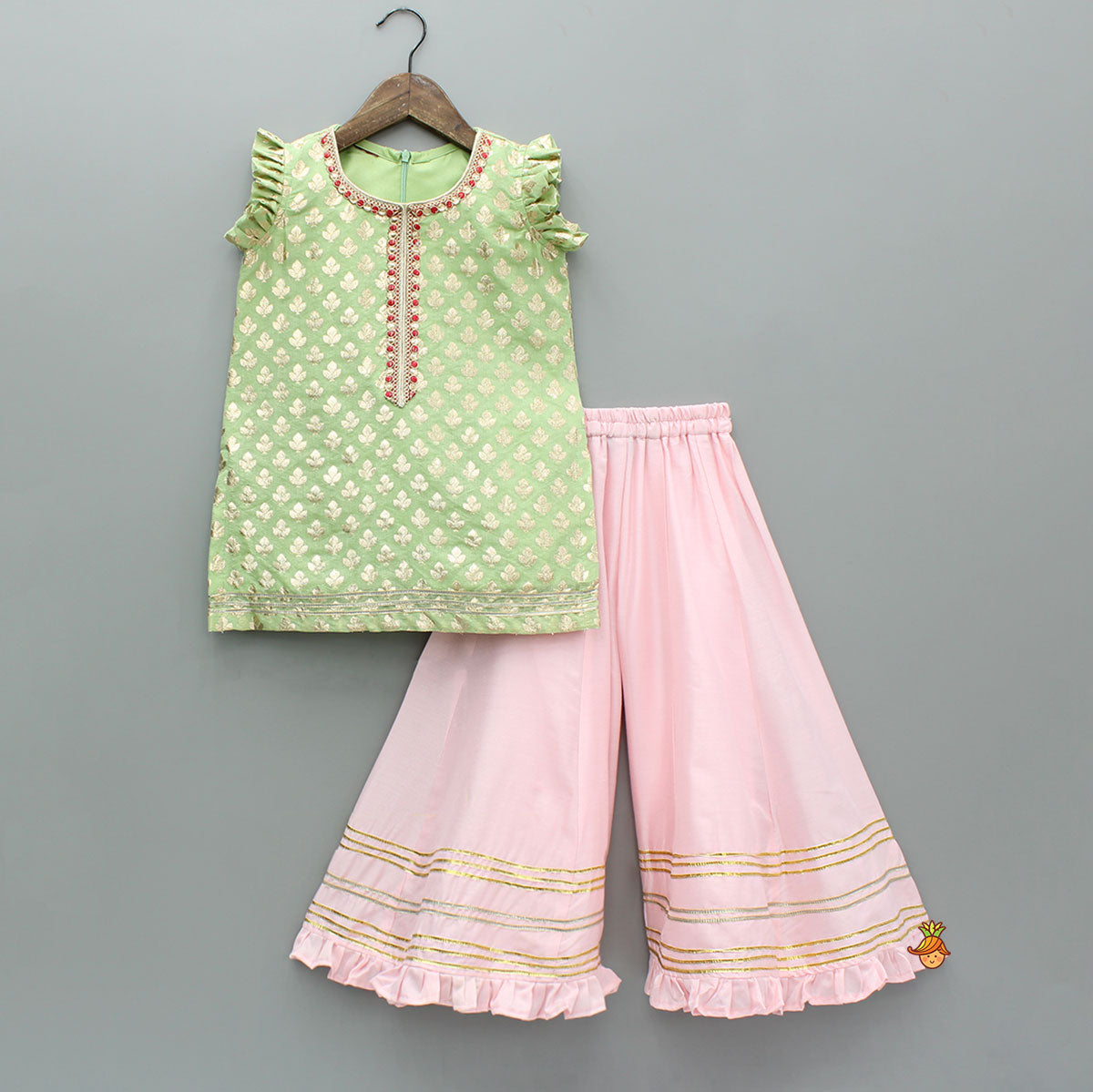 Pre Order: Chanderi Embroidered Kurti And Flared Palazzo With Light Pink Dupatta