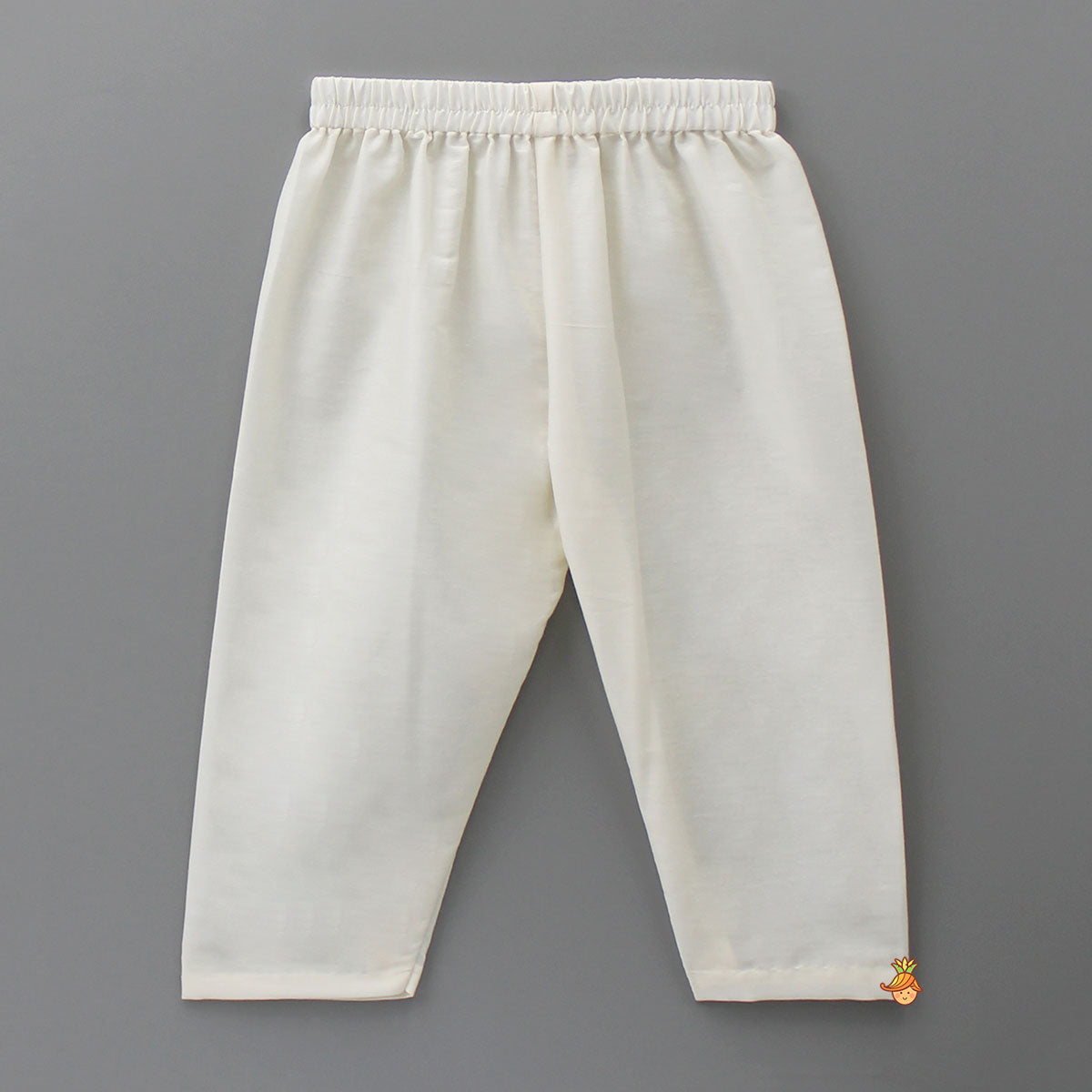 Pre Order: Patch Pocket Detail Chanderi Embroidered Cream Attached Flap Kurta And Pyjama