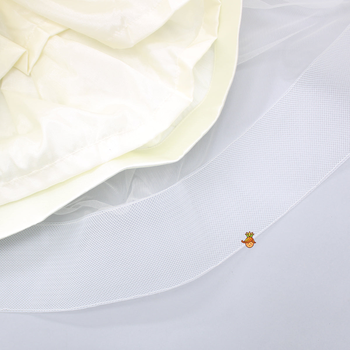 Pre Order: Stylish Off White Trail Dress With Bowie Pearl String Hair Clip