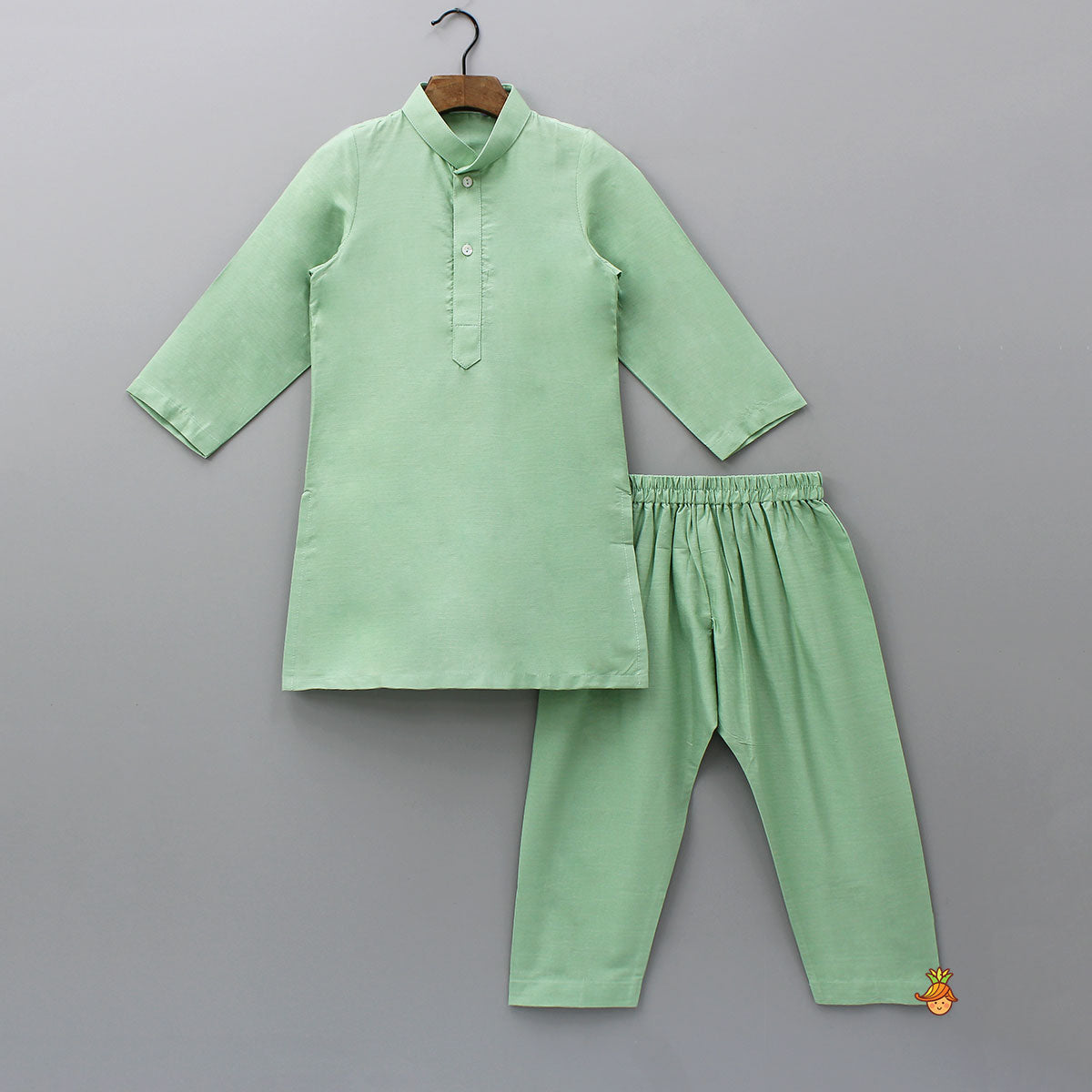 Pre Order: Green Kurta With Cotton Silk Embroidered Jacket And Pyjama