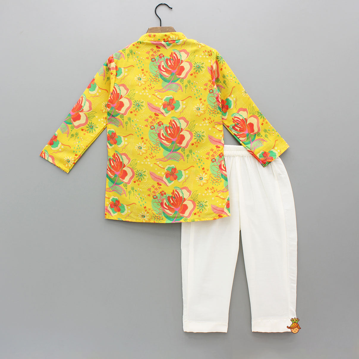 Pre Order: Pom Poms Adorned Yellow Kurta And Pockets Detail Pyjama