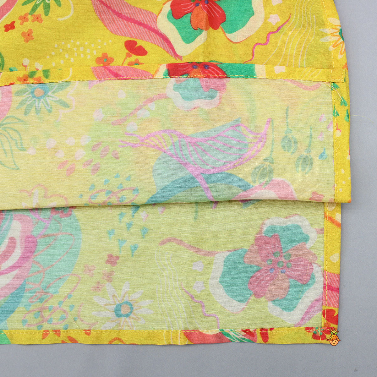 Pre Order: Pom Poms Adorned Yellow Kurta And Pockets Detail Pyjama