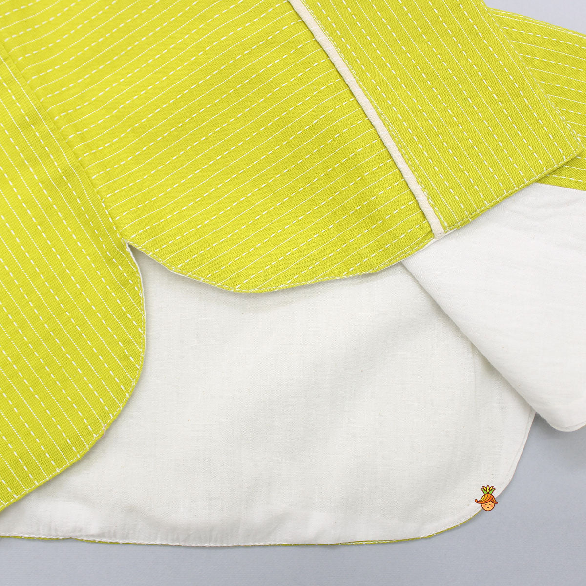 Pre Order: Cotton Cream Kurta With Green Jacket And Pocket Detail Pyjama
