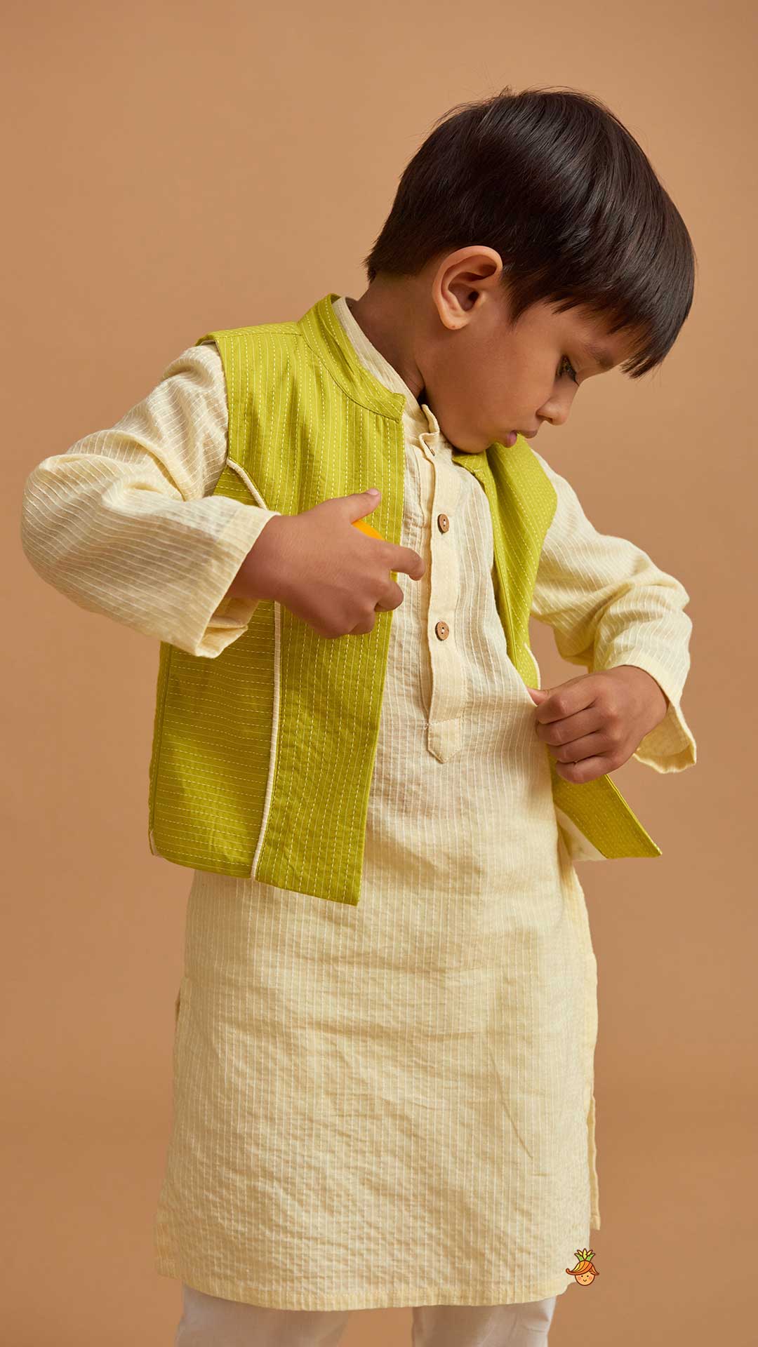 Pre Order: Cotton Cream Kurta With Green Jacket And Pocket Detail Pyjama