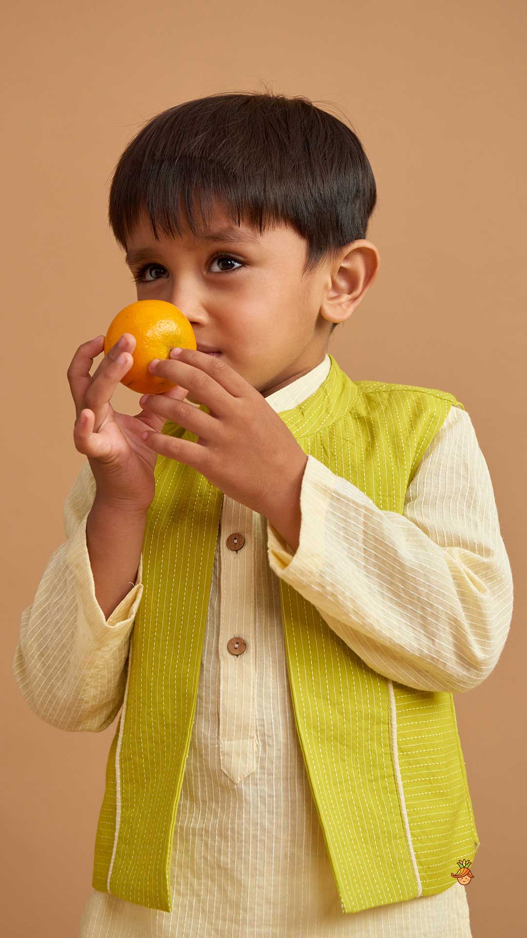 Pre Order: Cotton Cream Kurta With Green Jacket And Pocket Detail Pyjama