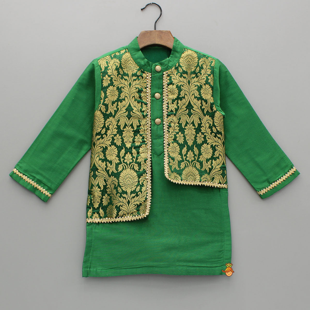 Pre Order: Attached Brocade Flap Green Kurta And Pyjama