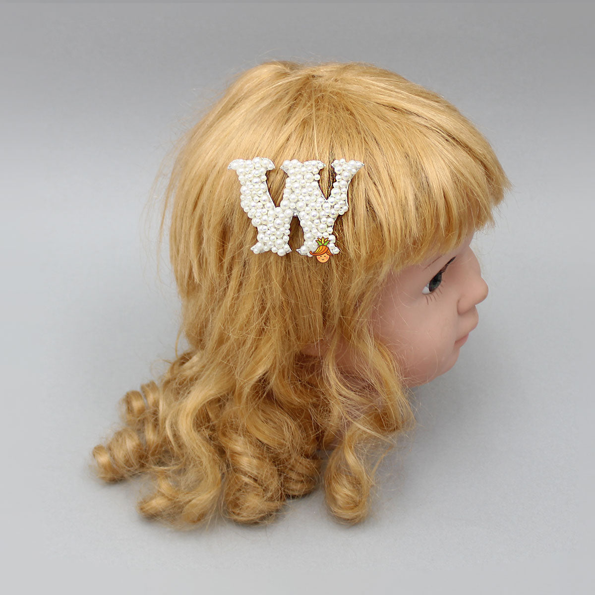 W Alphabet Alligator Hair Clip