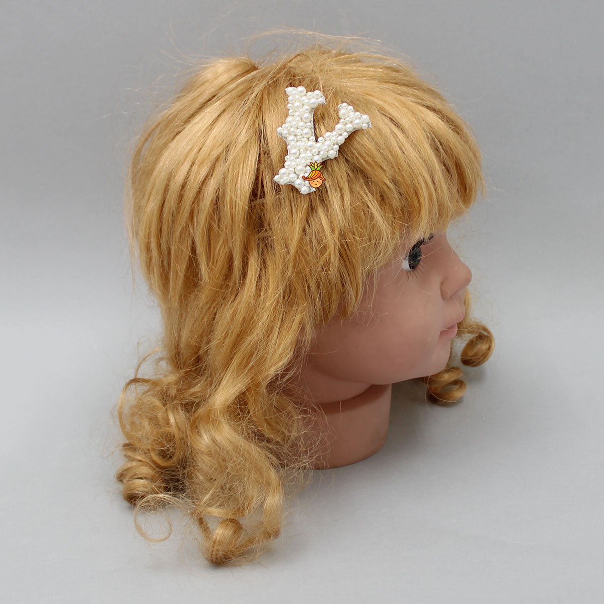 V Alphabet Alligator Hair Clip