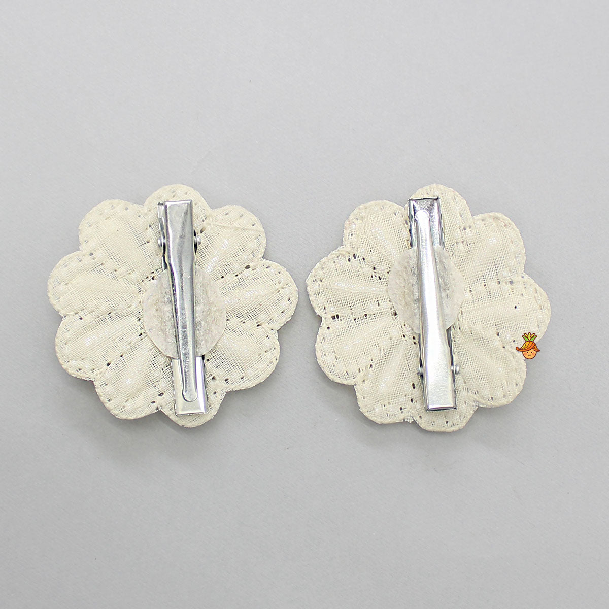 Elegant Off White Floral Hair Clip