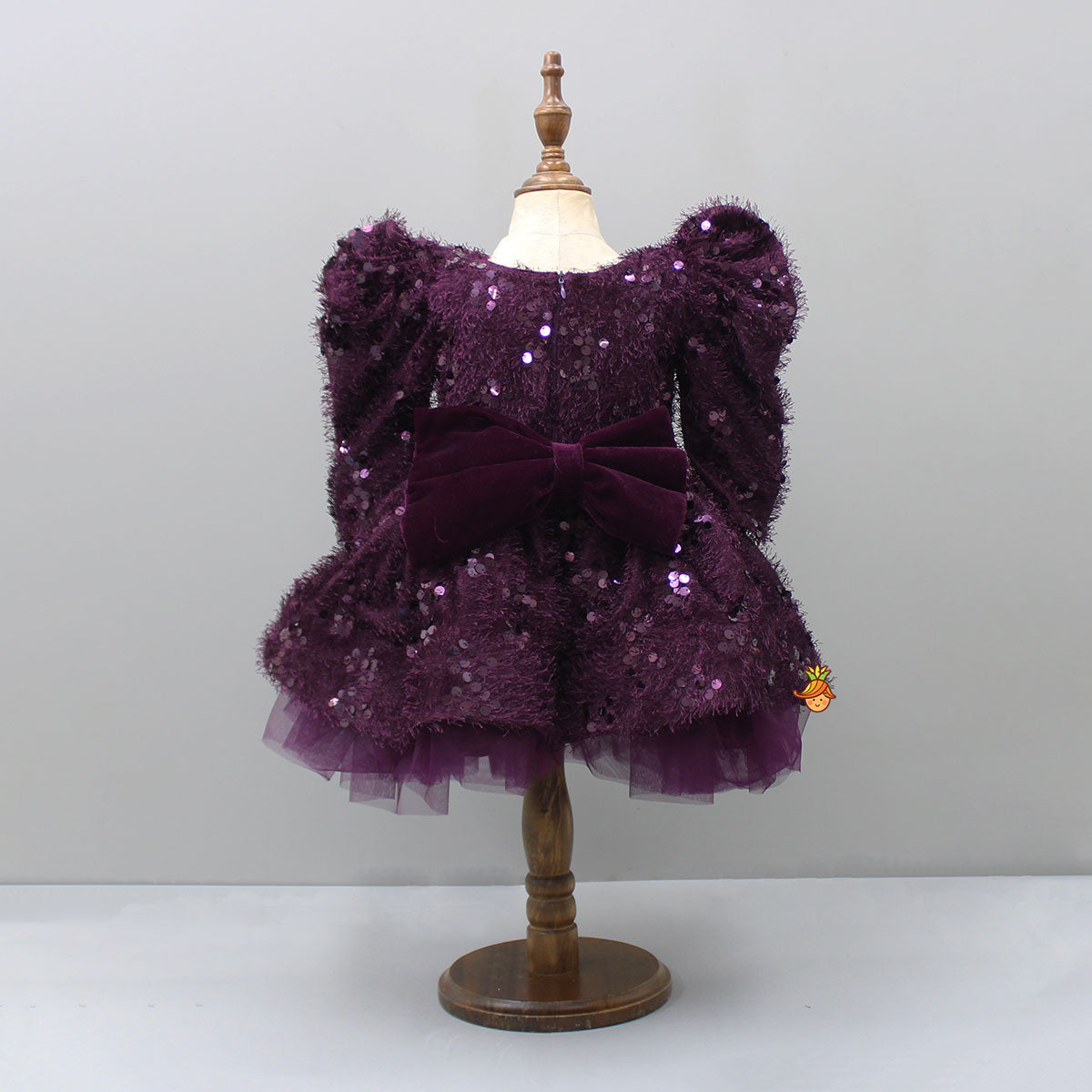 Stylish Sleeves Exquisite Wine Dress With Hair Clip