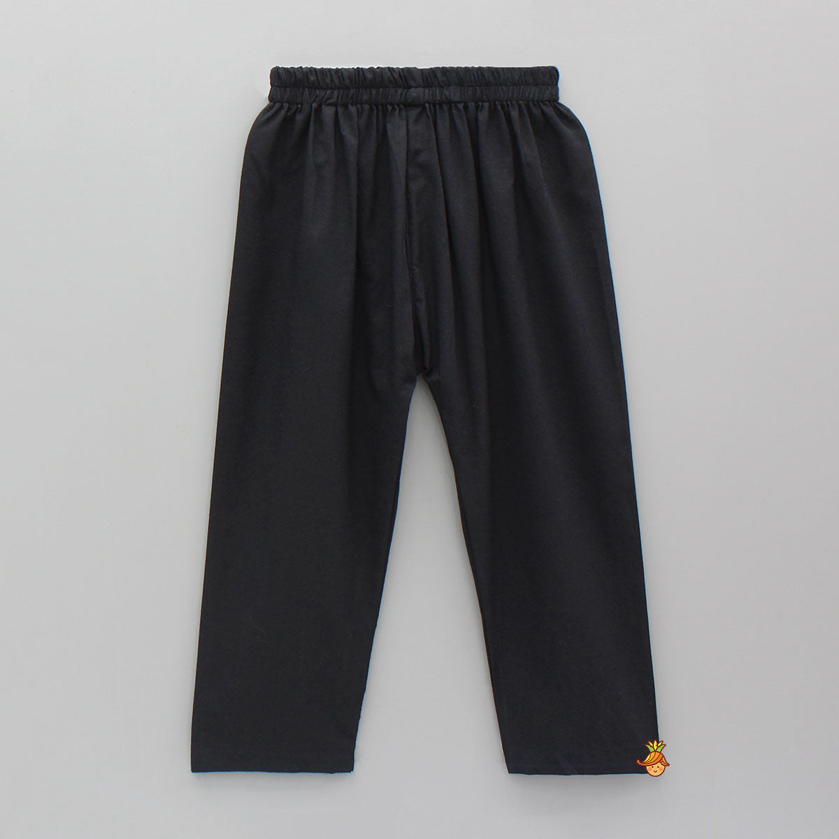 Pre Order: Pockets Detail Black Kurta With Printed Jacket And Pyjama