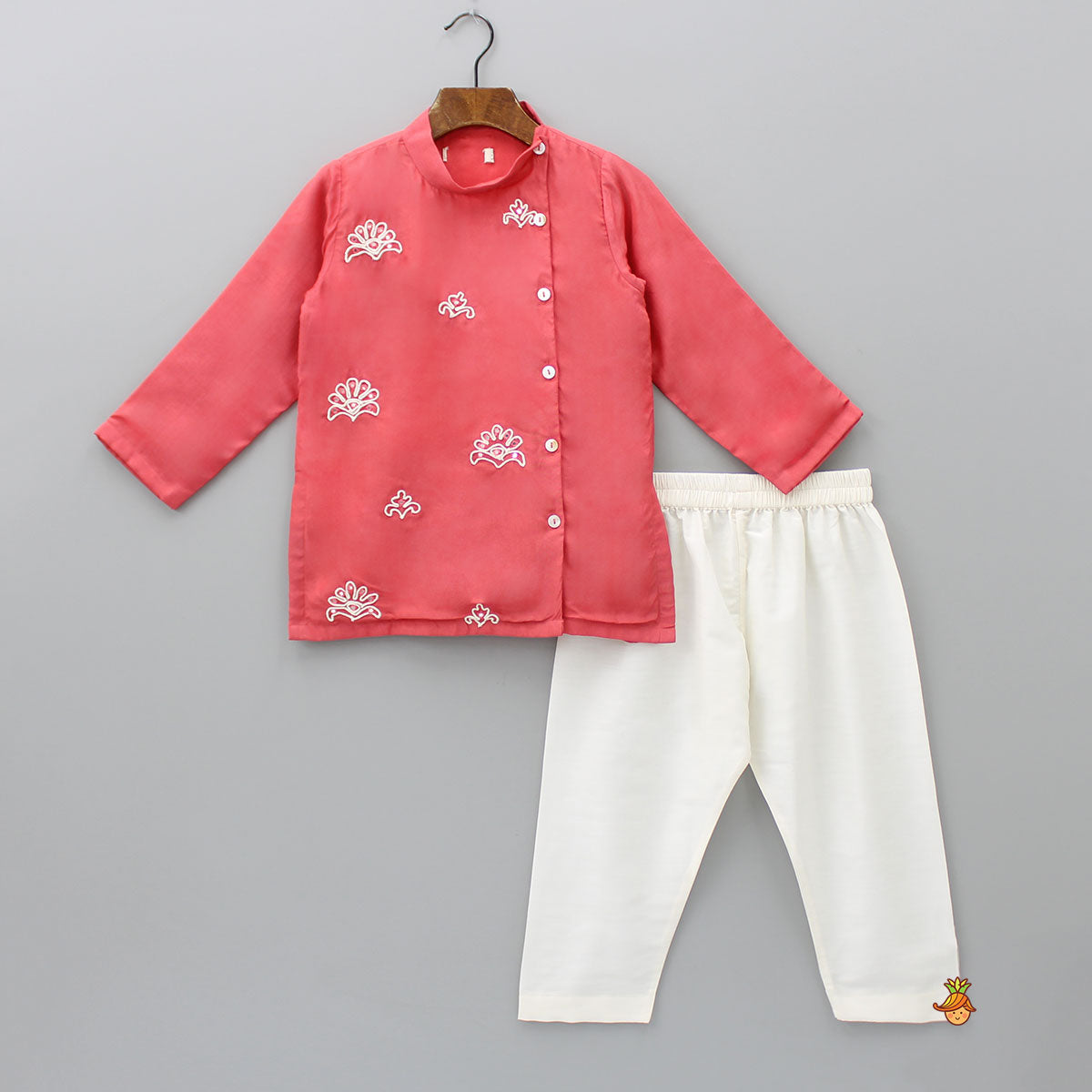 Pre Order: Side Buttons Detail Kurta And Pyjama