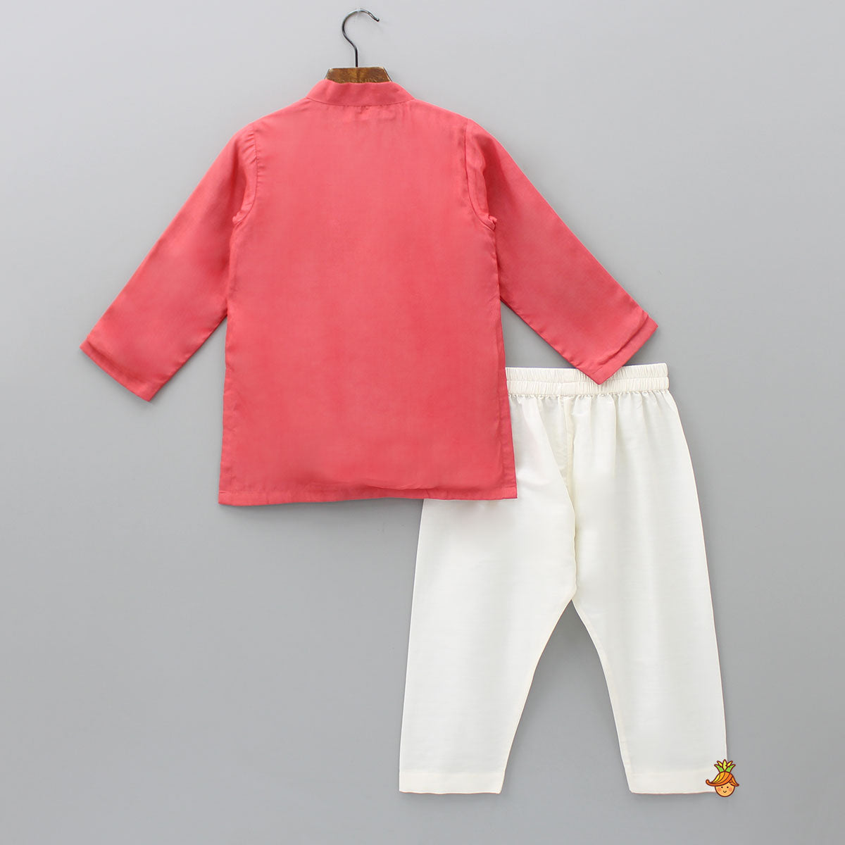 Pre Order: Side Buttons Detail Kurta And Pyjama