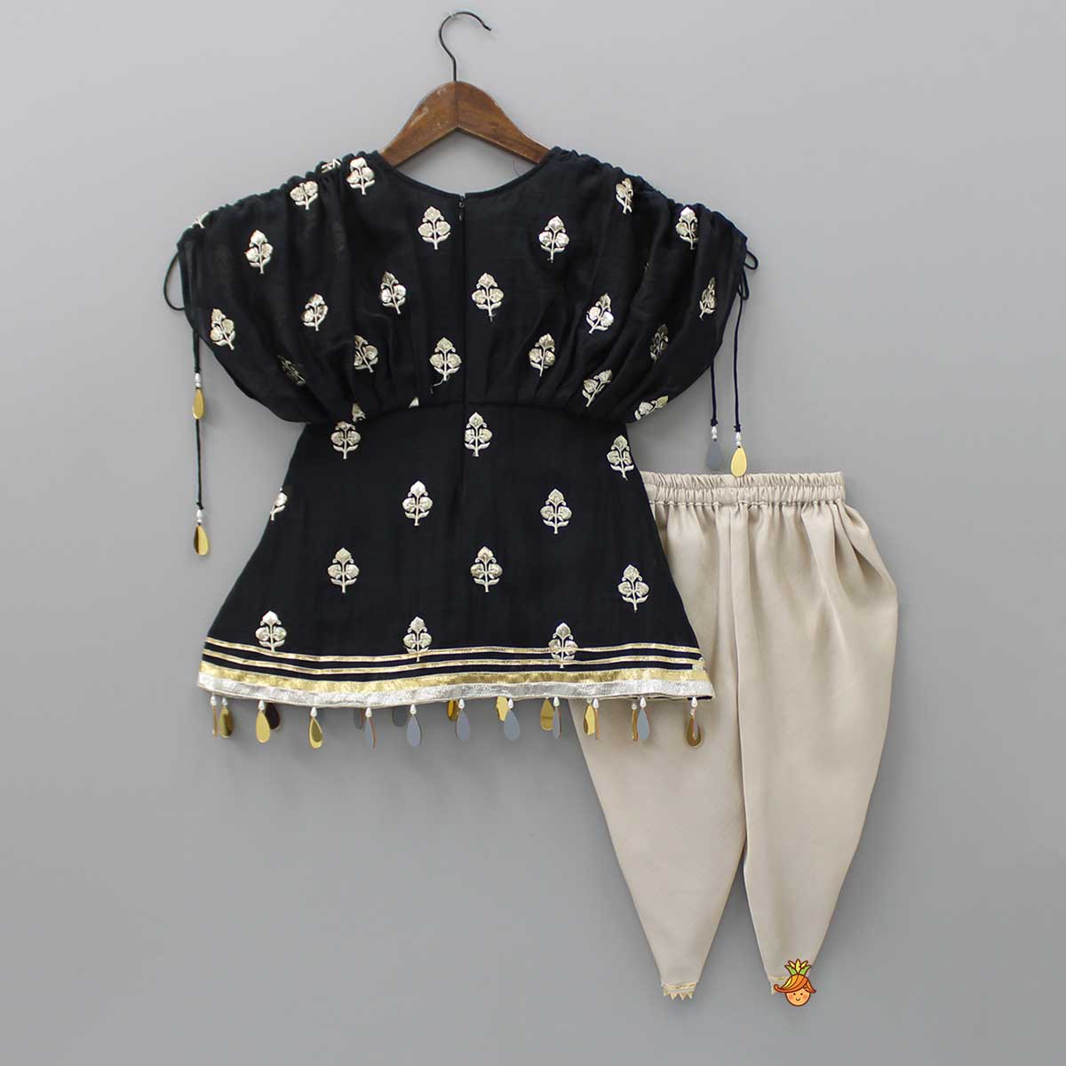 Pre Order: Kaftan Style Embroidered Kurti And Dhoti