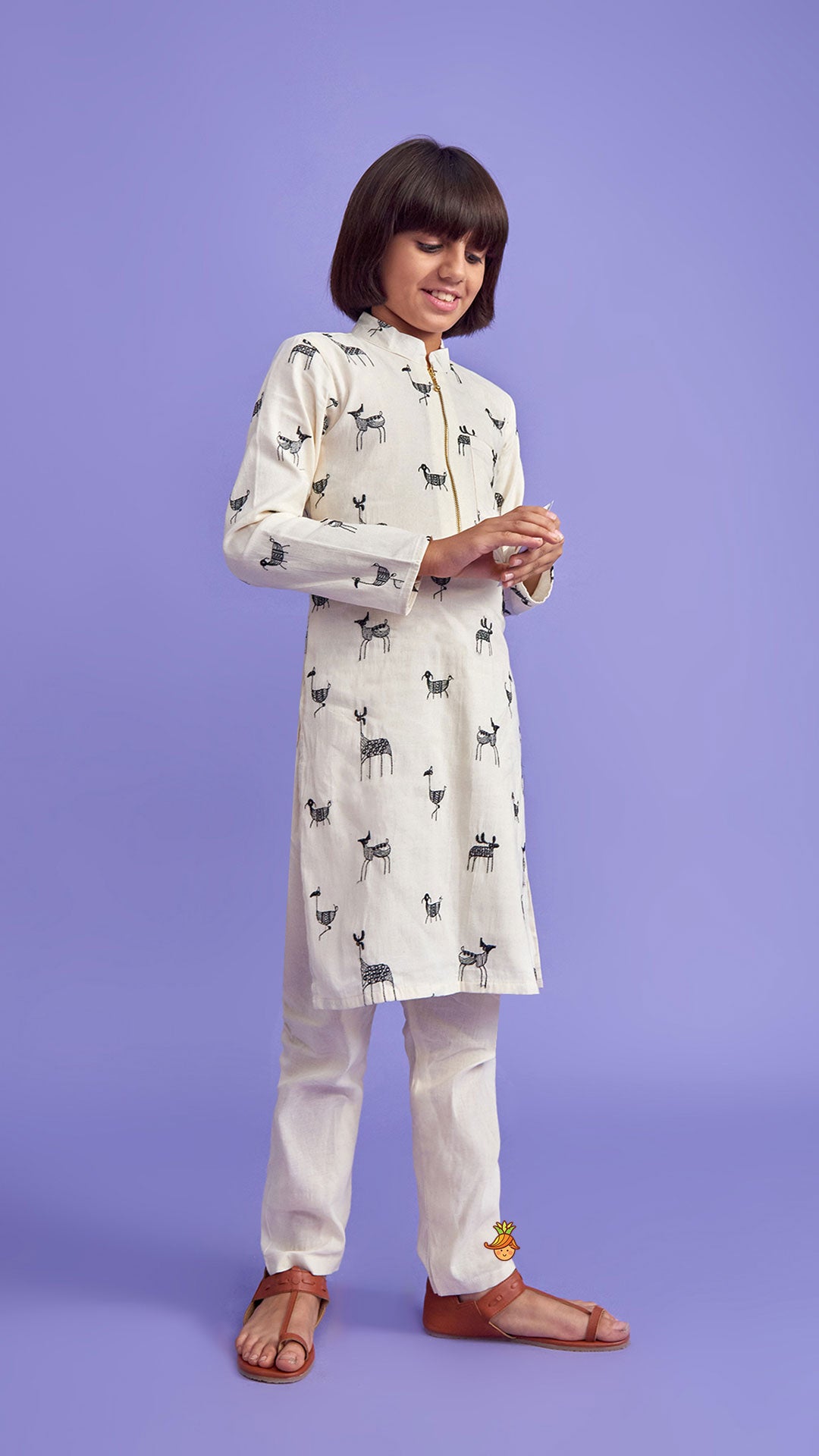 Pre Order: Animal Embroidered Kurta With Pyjama