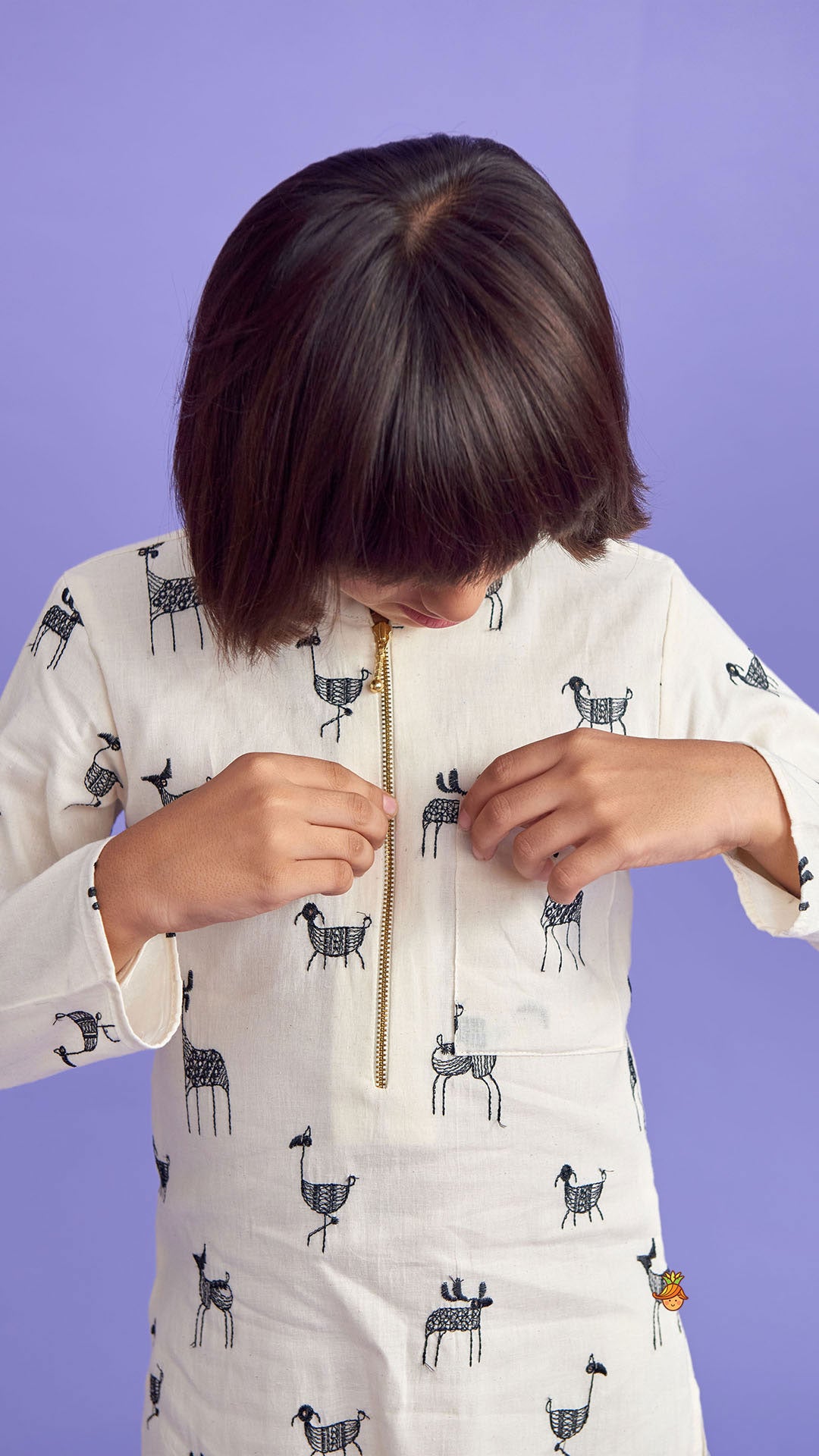 Pre Order: Animal Embroidered Kurta With Pyjama