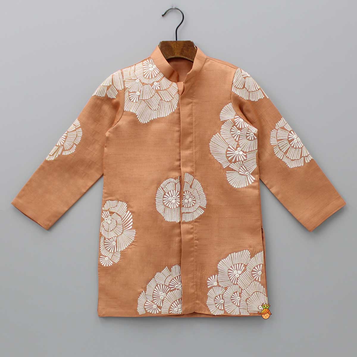 Pre Order: Thread Embroidered Peach Kurta And Off White Pyjama