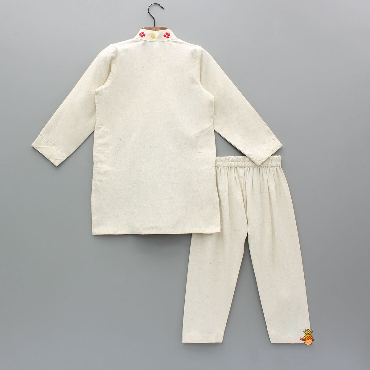 Pre Order: Off White Pintuck Embroidered Kurta With Pyjama