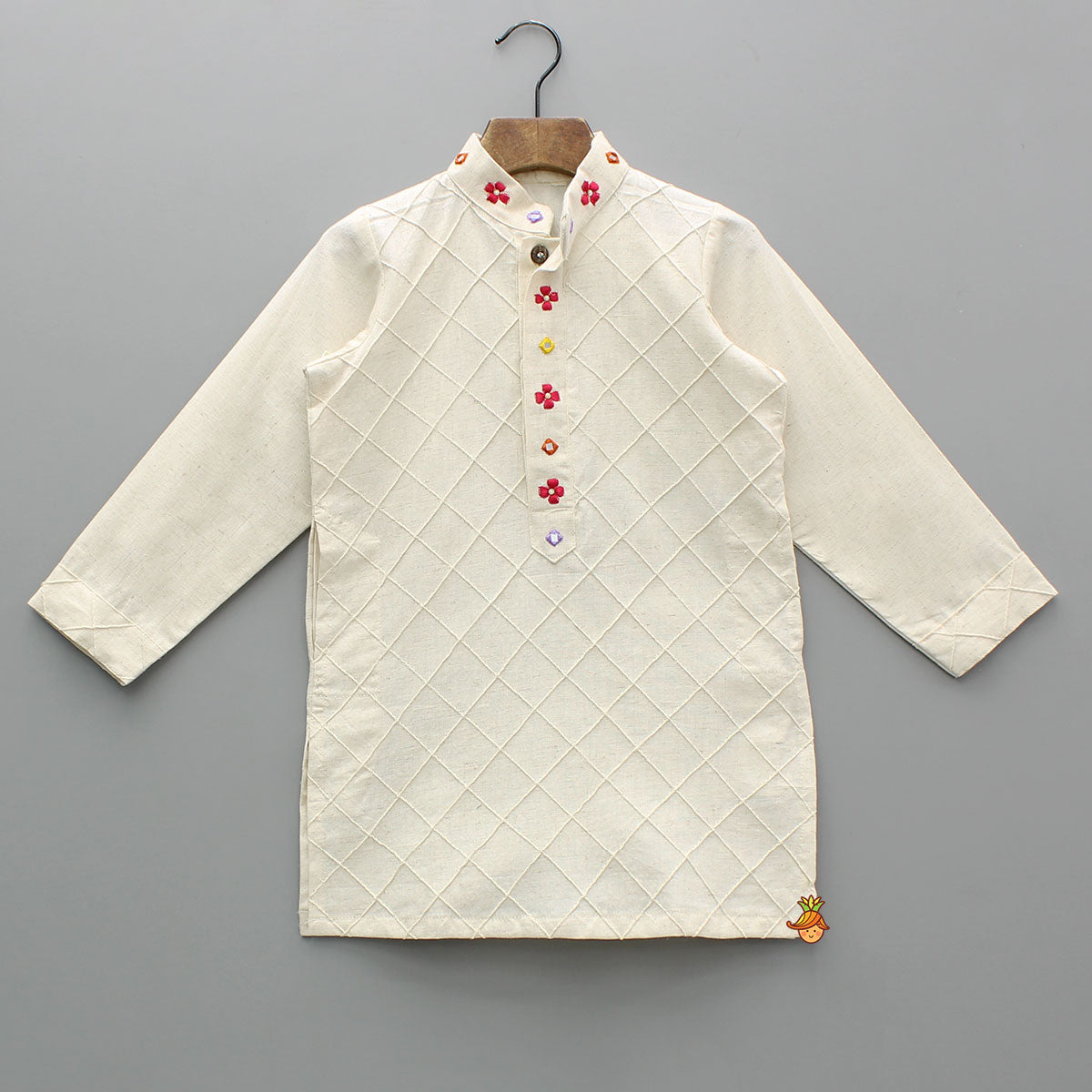 Pre Order: Off White Pintuck Embroidered Kurta With Pyjama