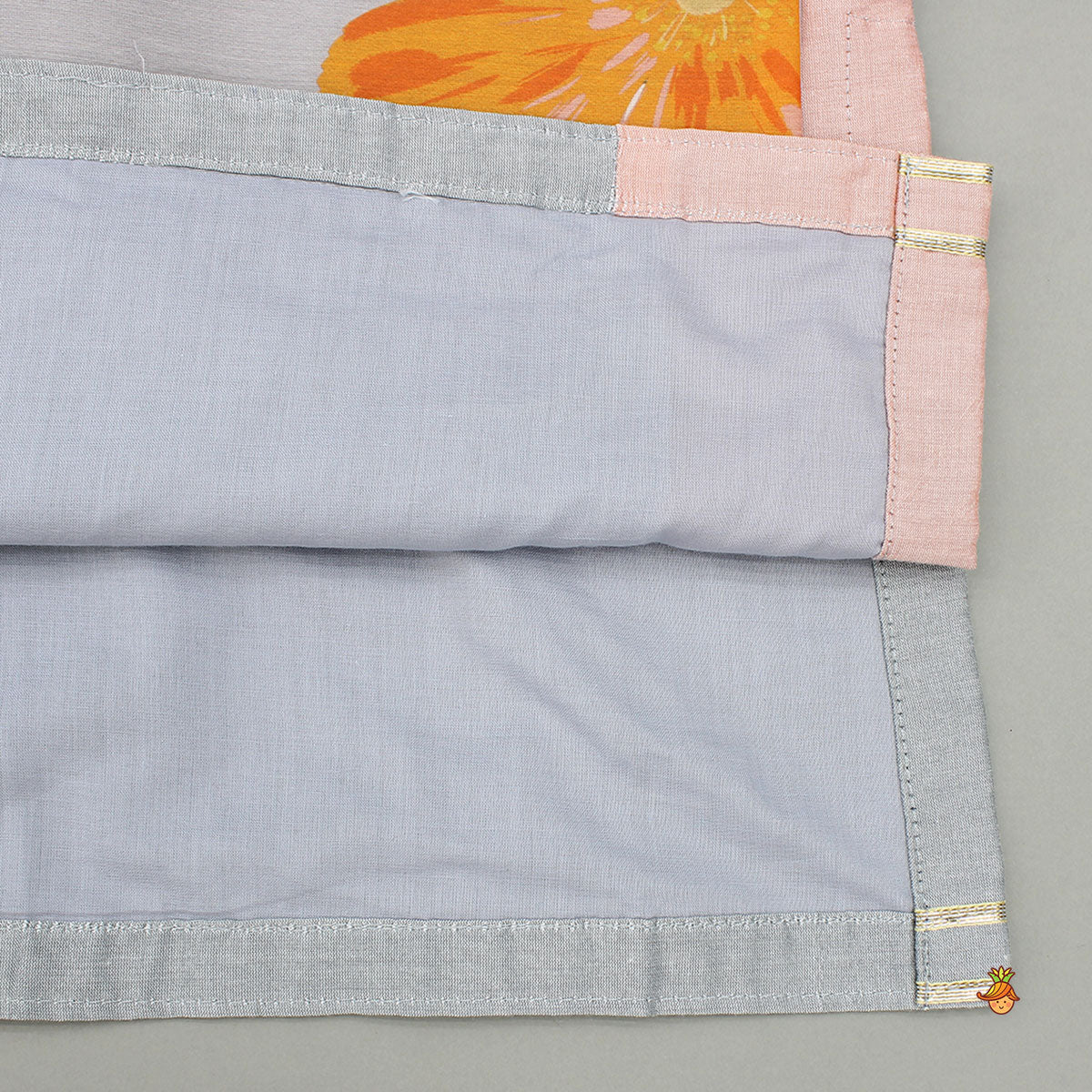 Pre Order: Foral Printed Attached Flap Colour Block Kurta With Pyjama