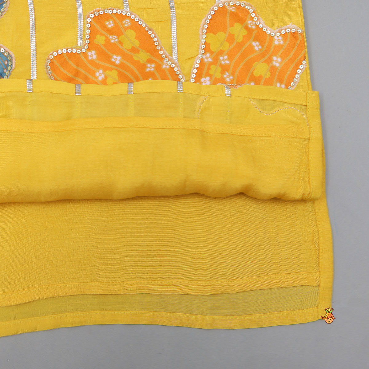 Pre Order: Sequined Floral Printed Kurta With Pyjama.
