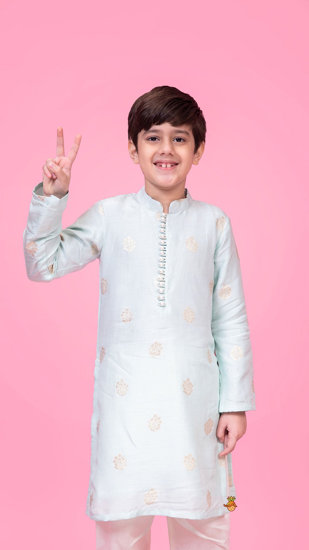 Pre Order: Green Kurta With Detailed Loop Buttons And Pyjama