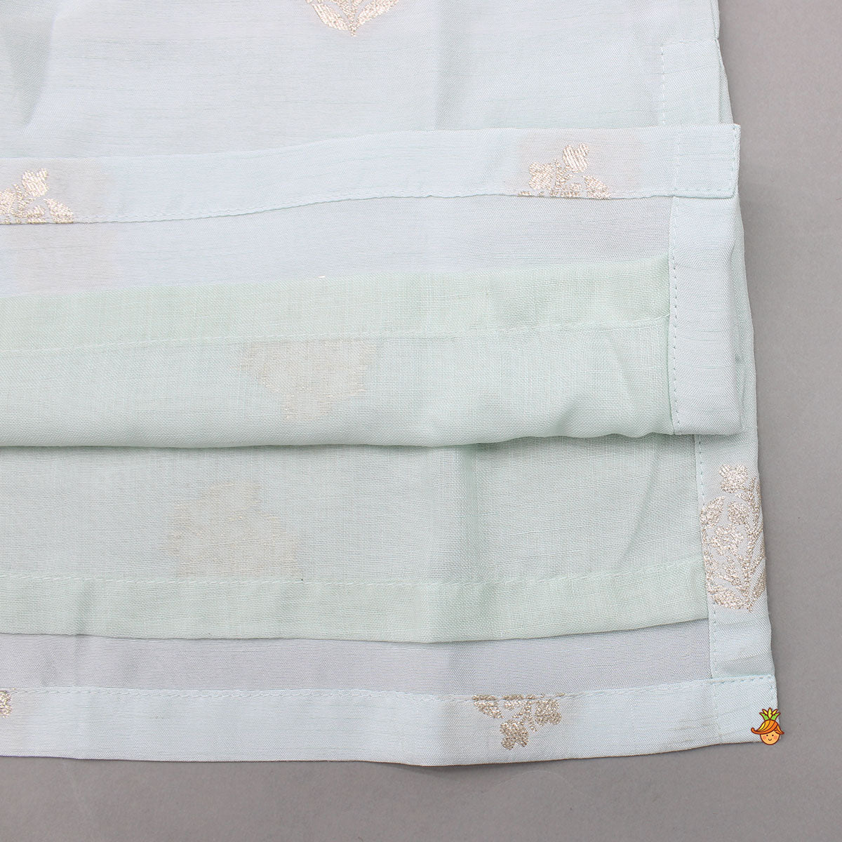 Pre Order: Green Kurta With Detailed Loop Buttons And Pyjama