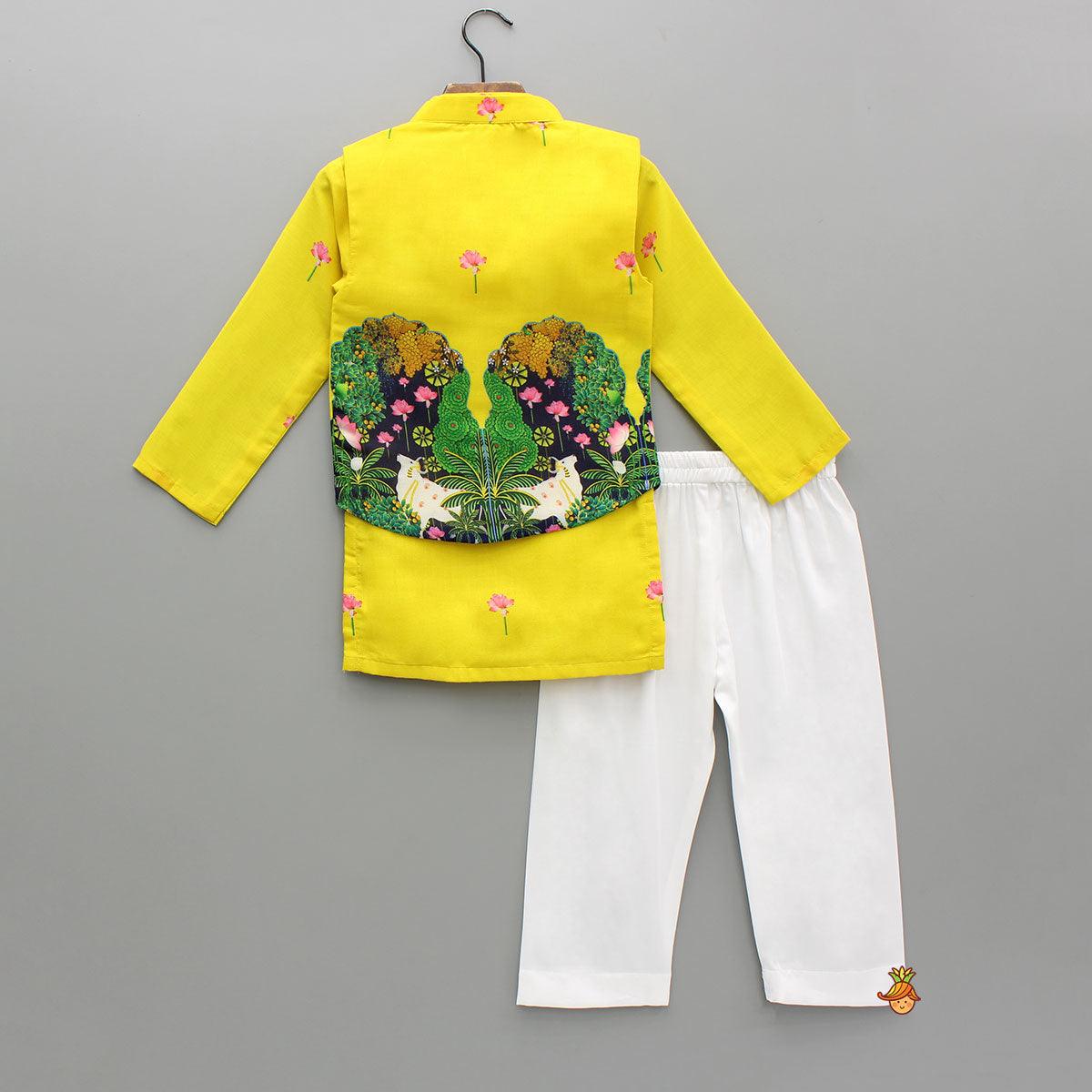 Pre Order: Yellow Printed Kurta With Open Jacket And Pyjama