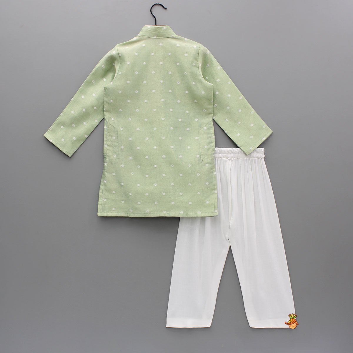 Pre Order: Butti Work Kurta And Pyjama
