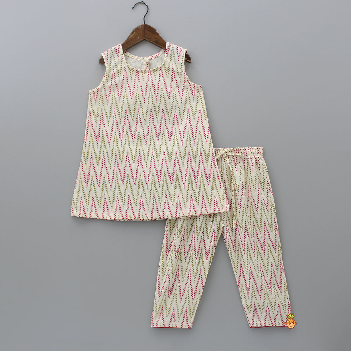 Pre Order: Off White Printed Top With Front Tie-Up Knot Jacket And Pant