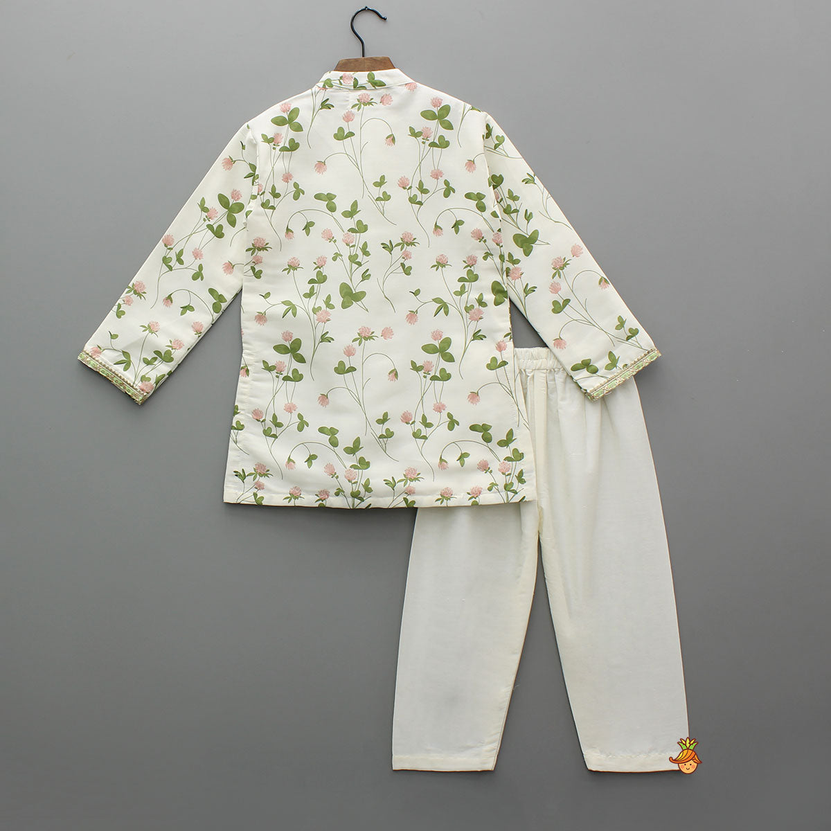 Pre Order: Floral Printed Kurta With Off White Pyjama