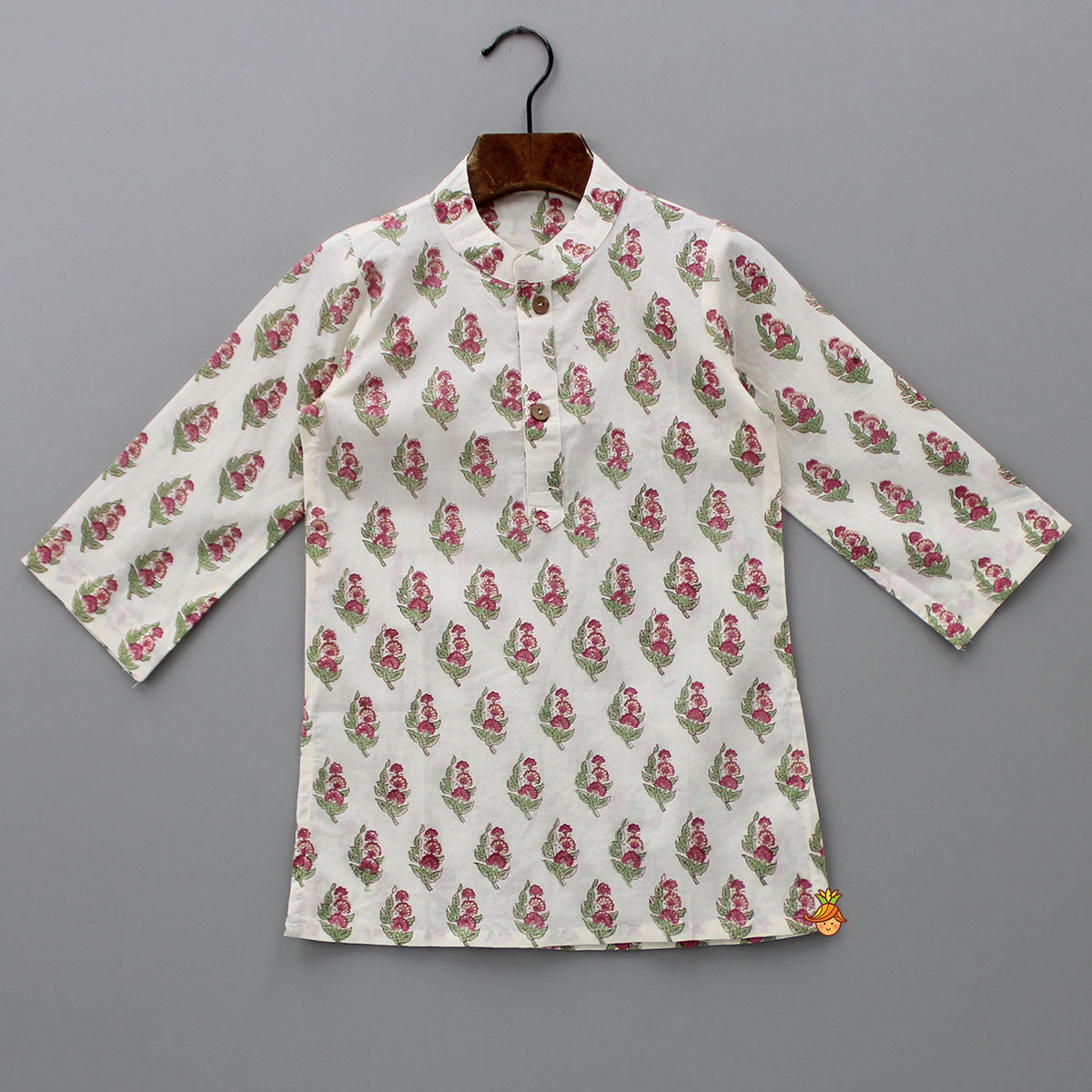 Pre Order: Floral Printed Kurta And Chevron Printed Jacket With Dhoti
