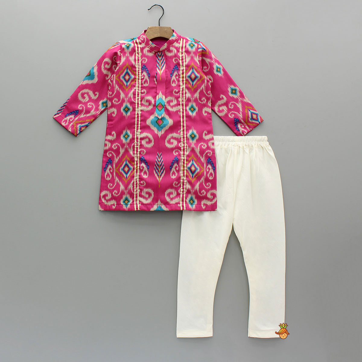 Pre Order: Ikat Printed Pink Kurta With Churidar