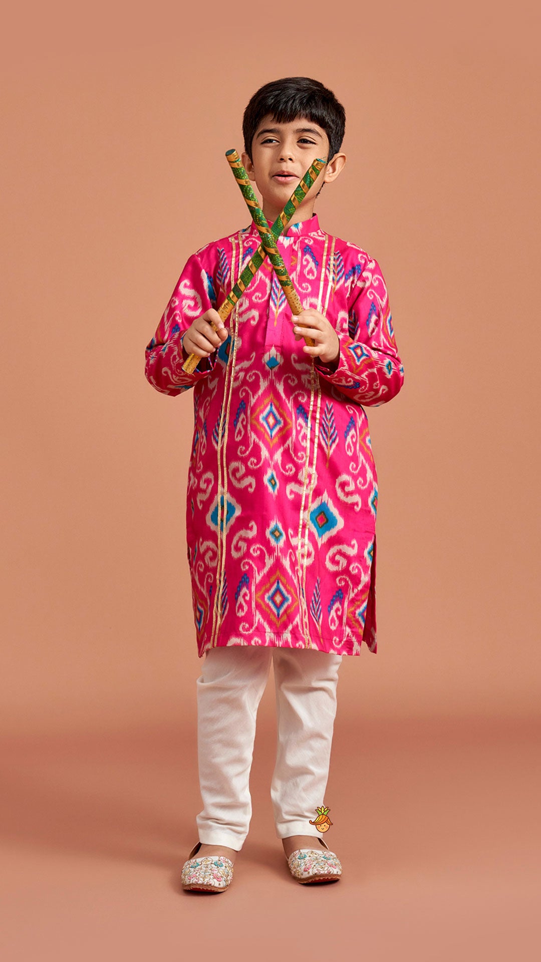 Pre Order: Ikat Printed Pink Kurta With Churidar