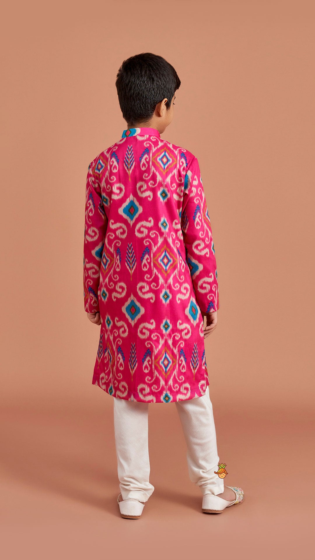 Pre Order: Ikat Printed Pink Kurta With Churidar