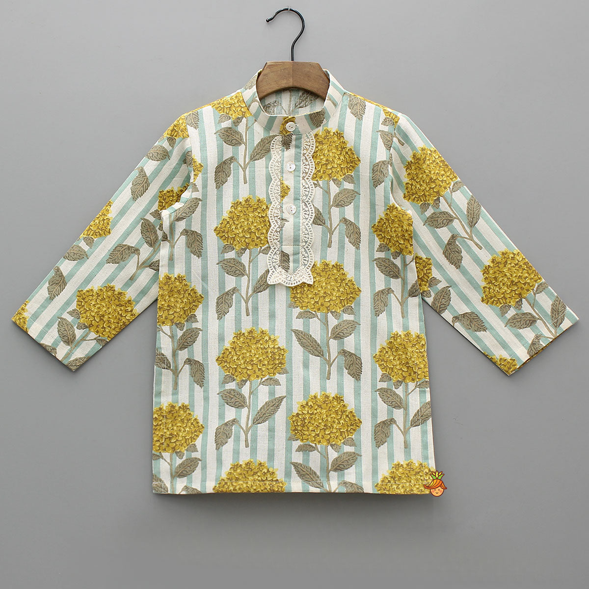 Pre Order: Floral Printed Kurta With Pyjama