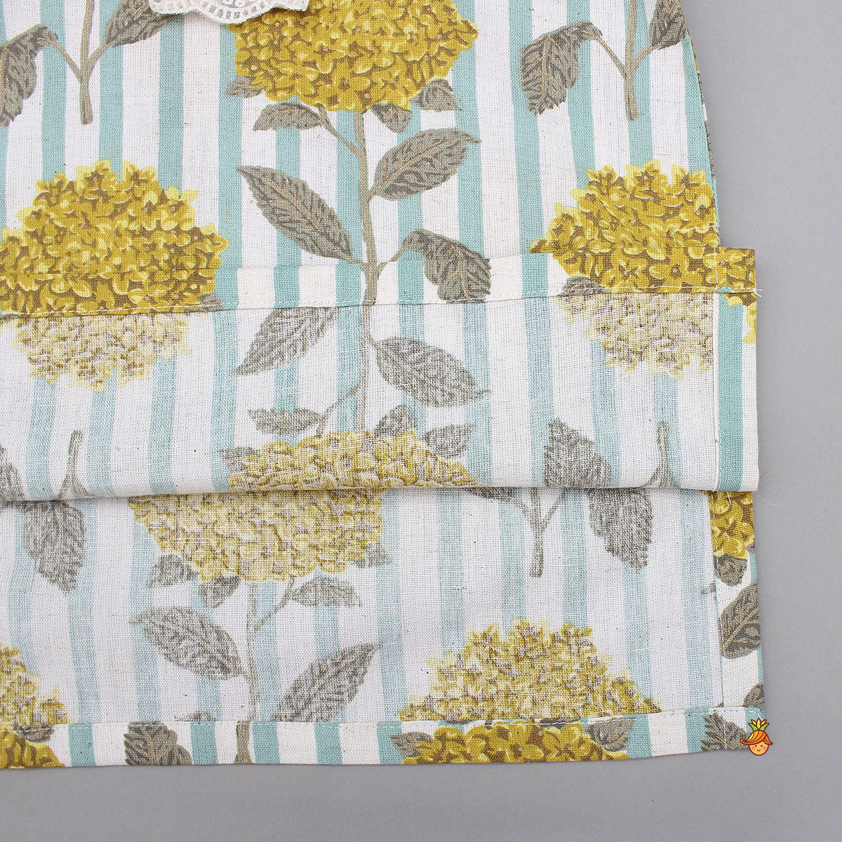 Pre Order: Floral Printed Kurta With Pyjama