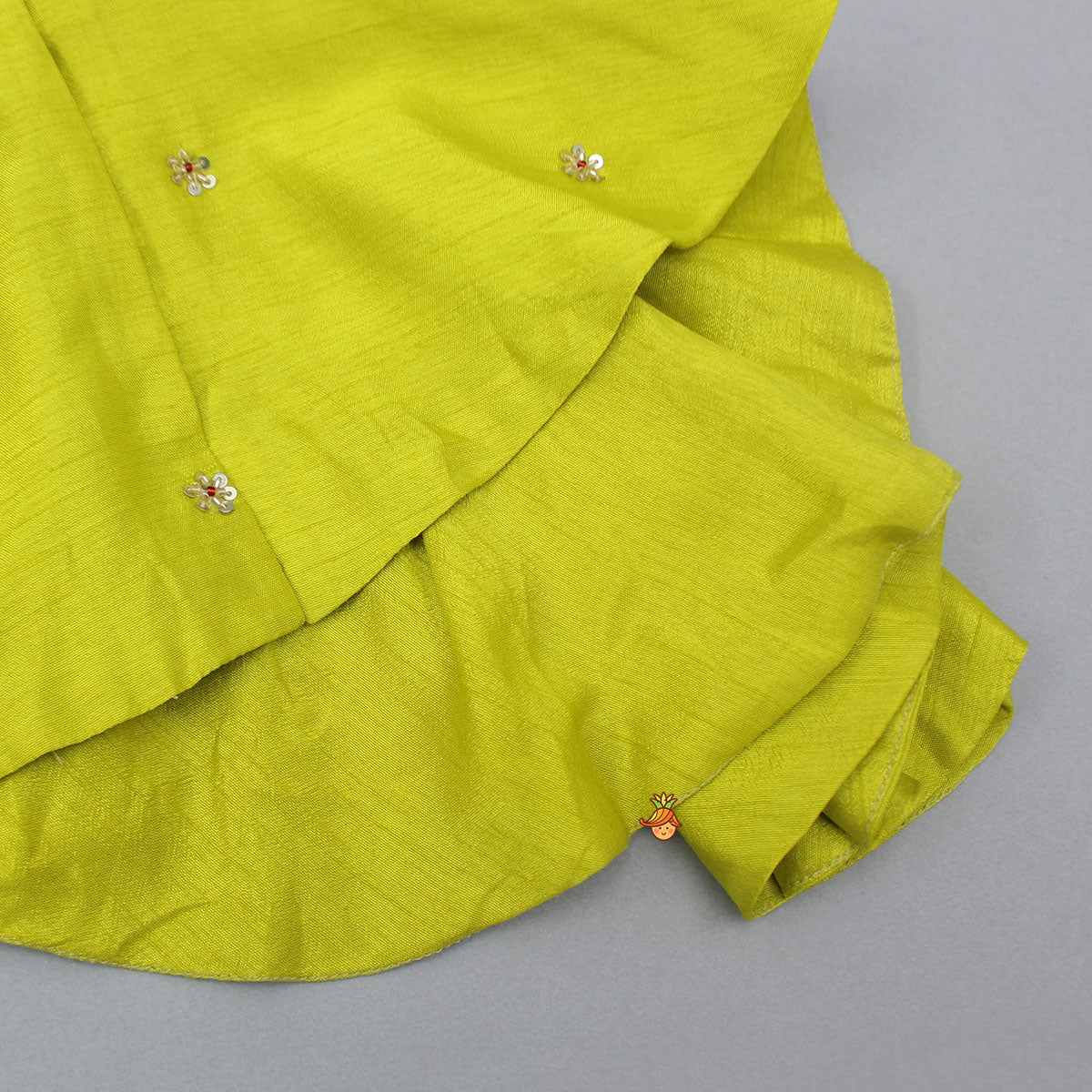 Pre Order: Green Embroidered Kurti With Pant