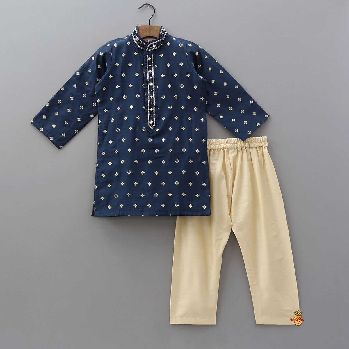 Pre Order: Chanderi Embroidered Blue Kurta And Pyjama