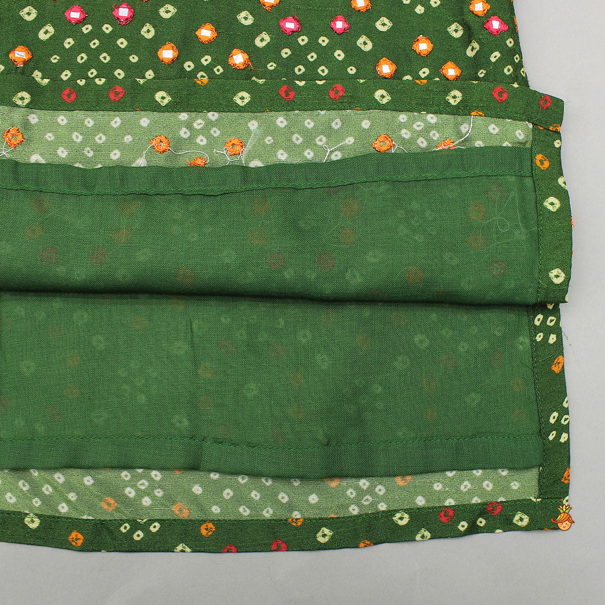 Pre Order: Bandhani Printed Green Kurta And Pyjama