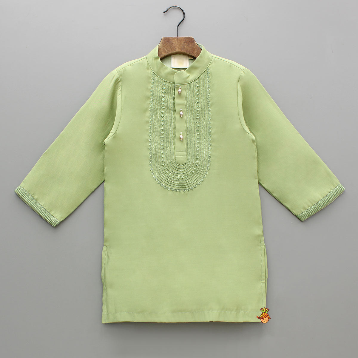 Embroidered Green Kurta And Pyjama