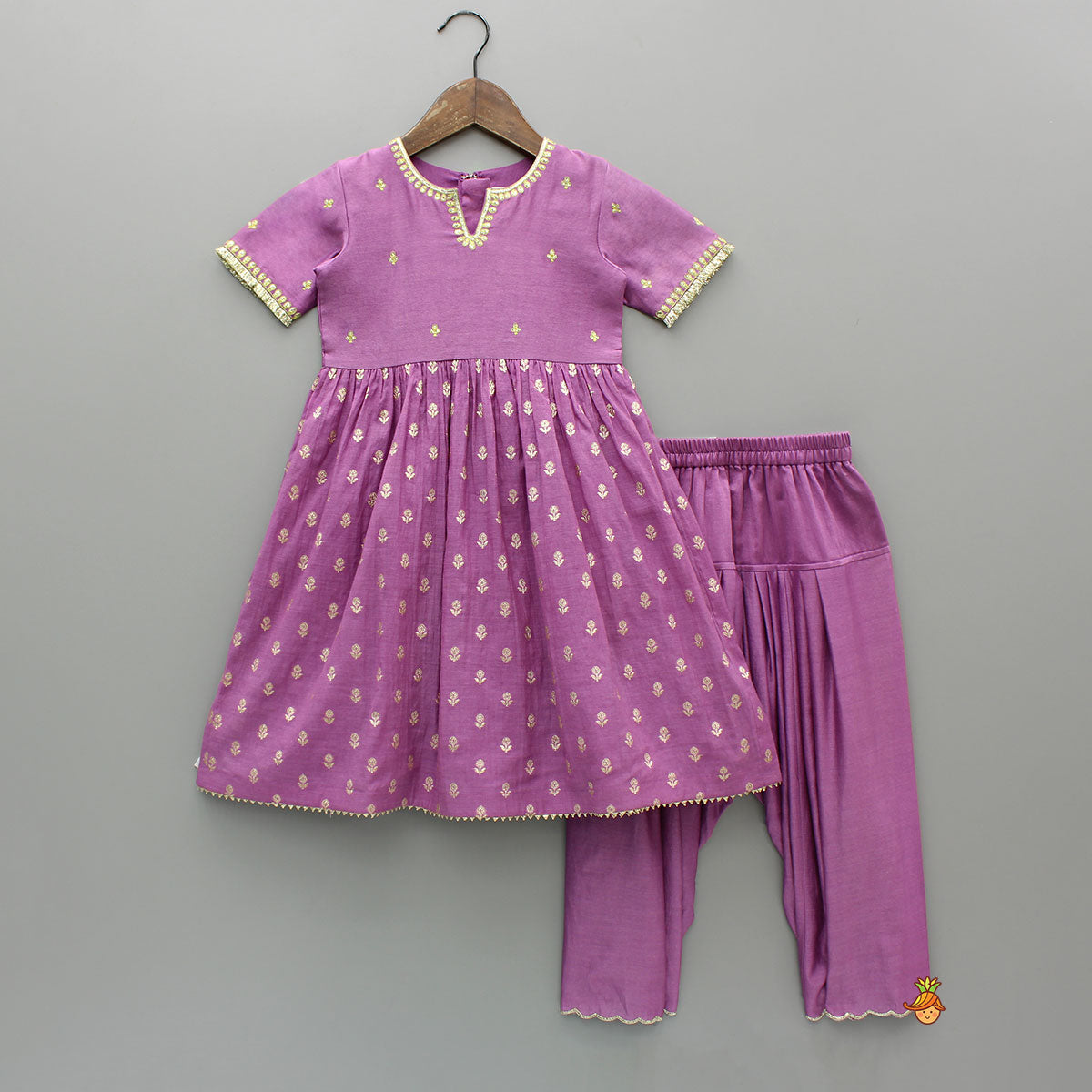 Pre Order: Chanderi Embroidered Purple Kurti And Salwar With Gota Lace Work Dupatta