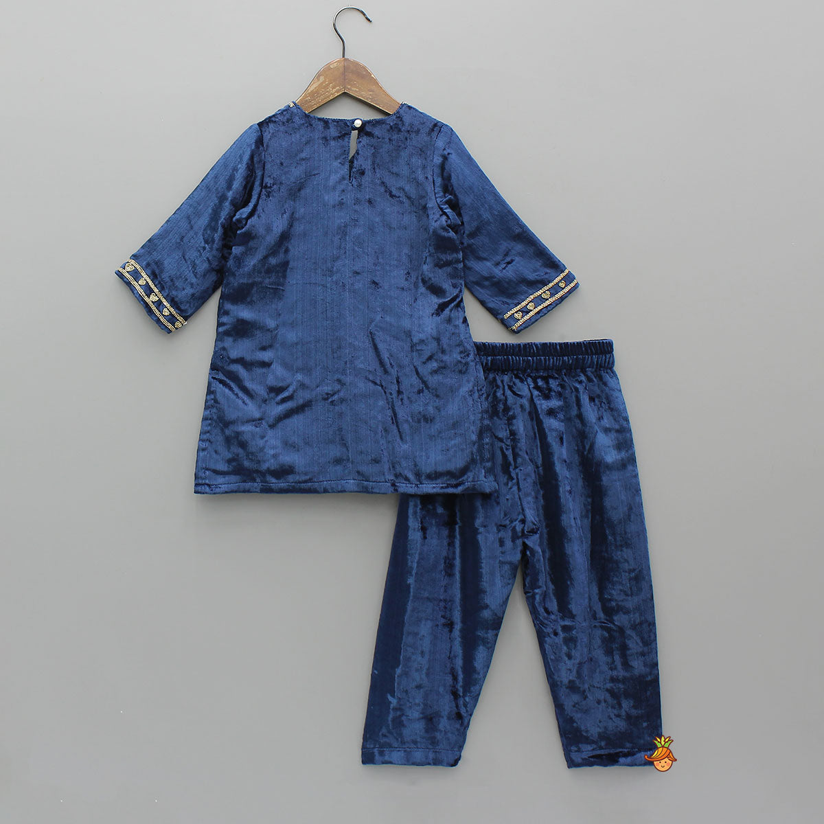 Pre Order: Blue Embroidered Velvet Kurti And Pant