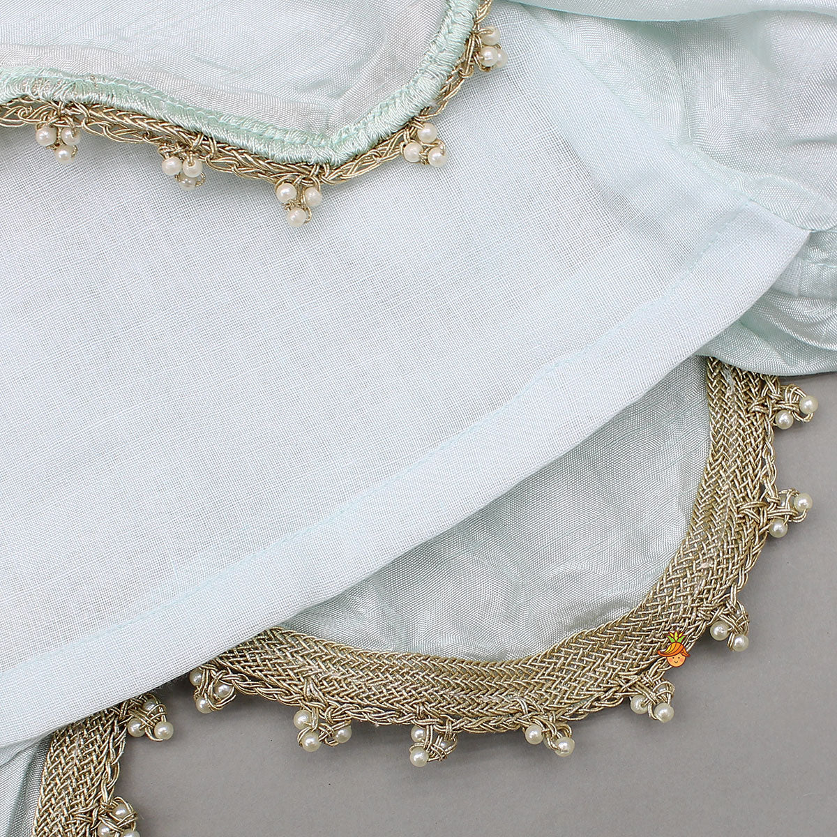Pre Order: Embroidered Green Scalloped Hem Kurti