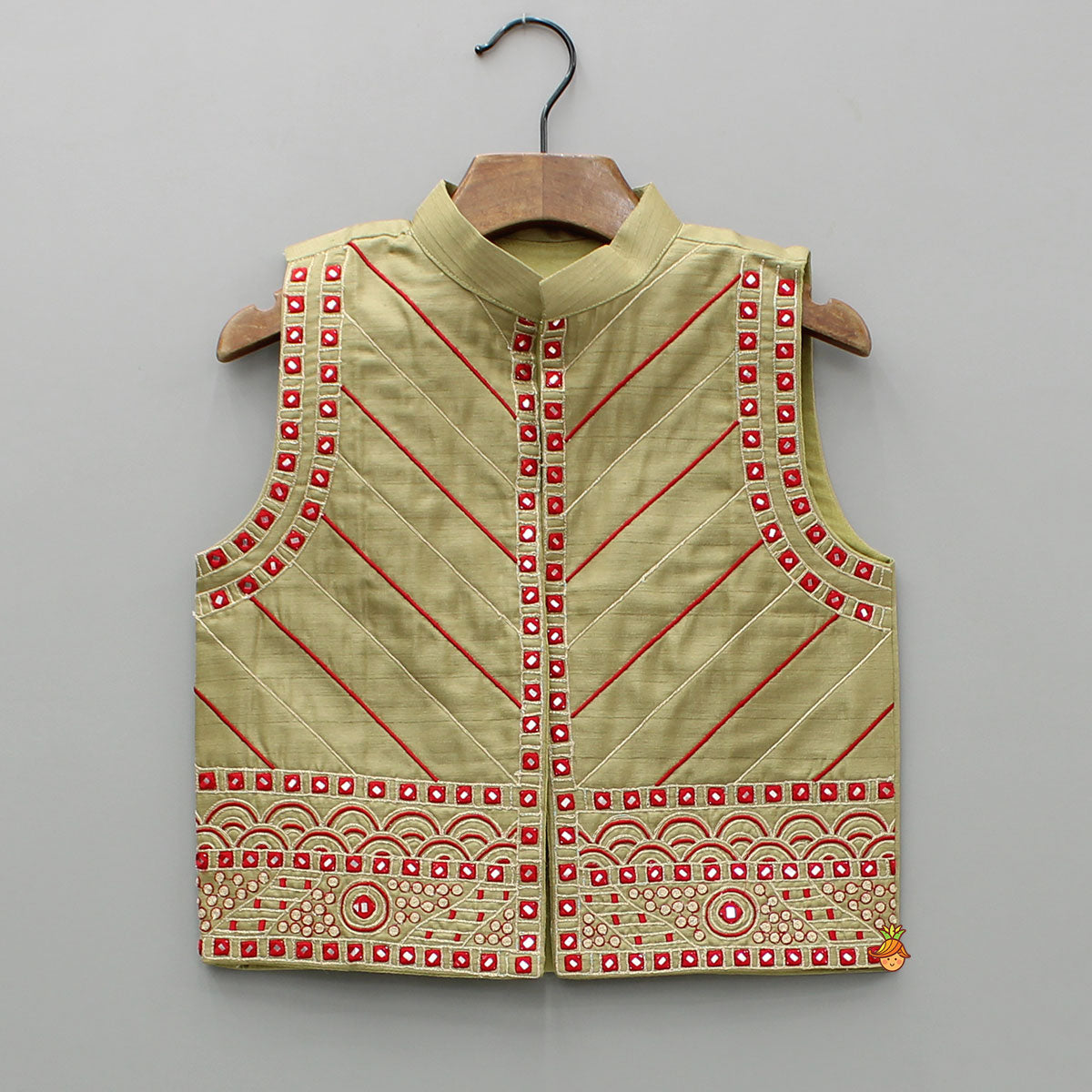 Pre Order: Green Kurta And Embroidered Jacket With Pyjama