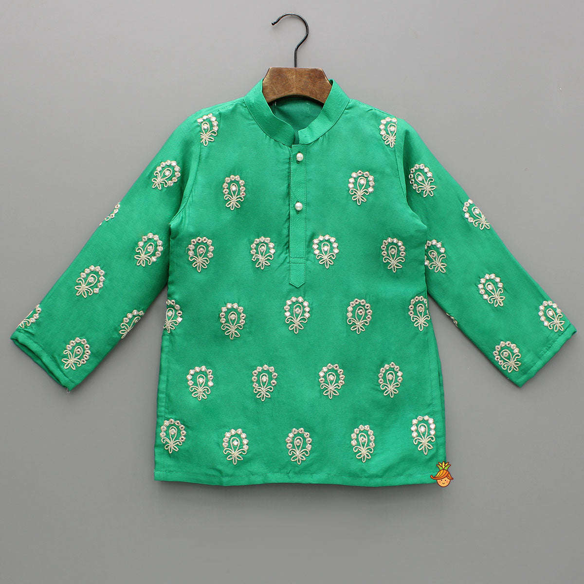 Pre Order: Green Embroidered Kurta And Pyjama