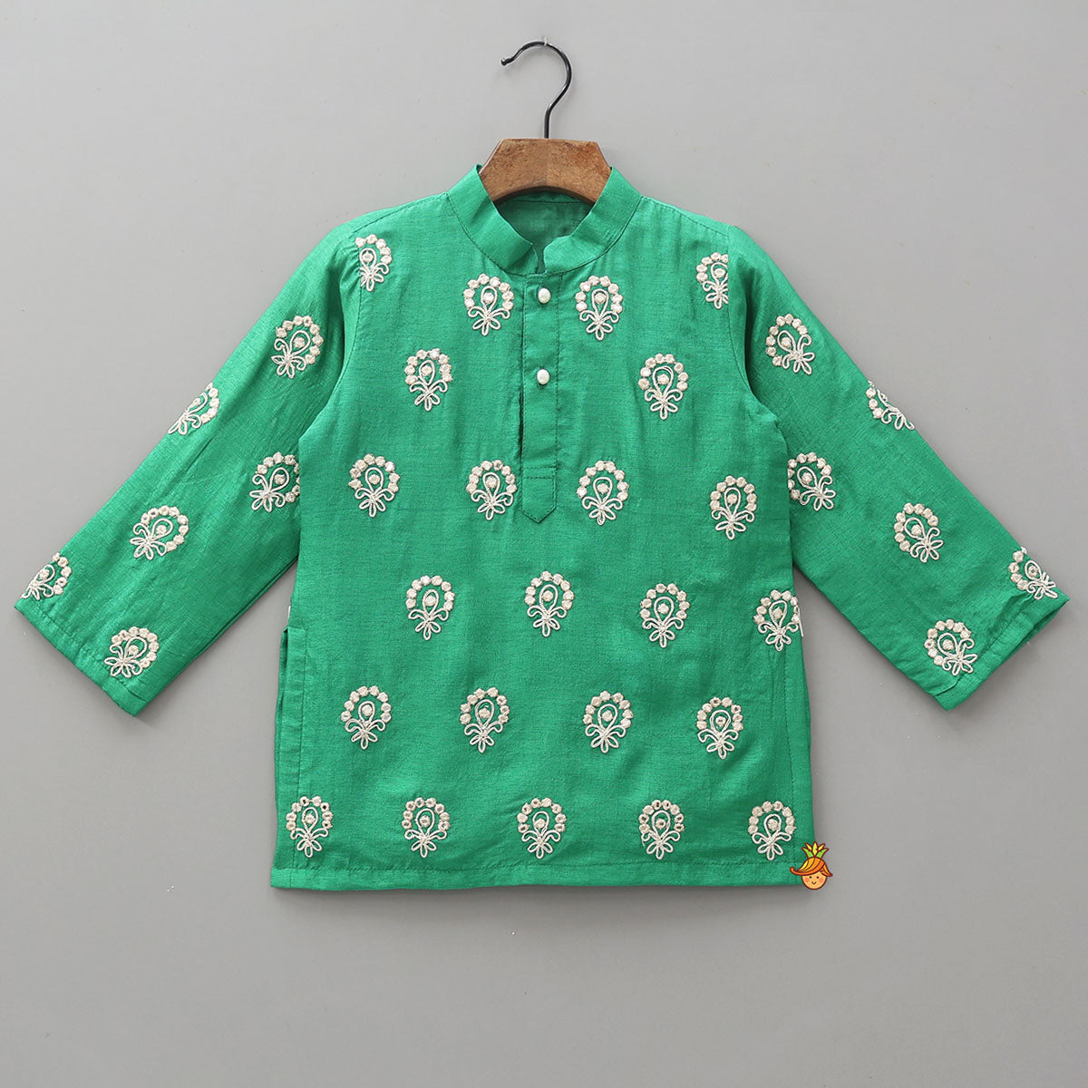 Pre Order: Embroidered Front-Placket Ethnic Kurta And Pyjama