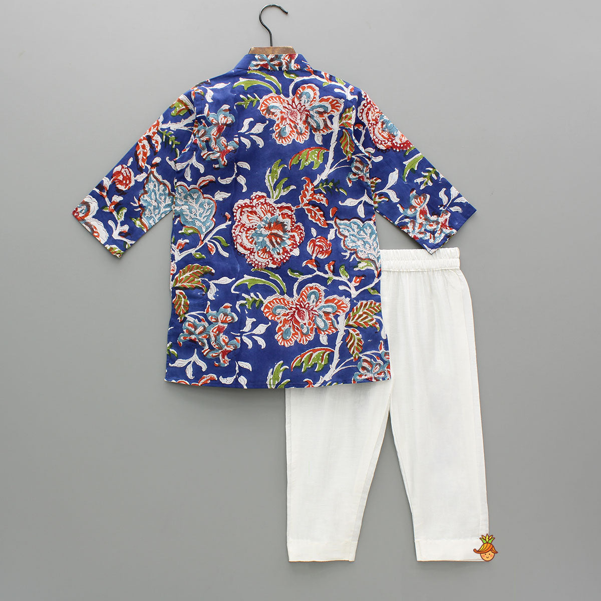 Blue Multicolour Printed Kurta And Pyjama