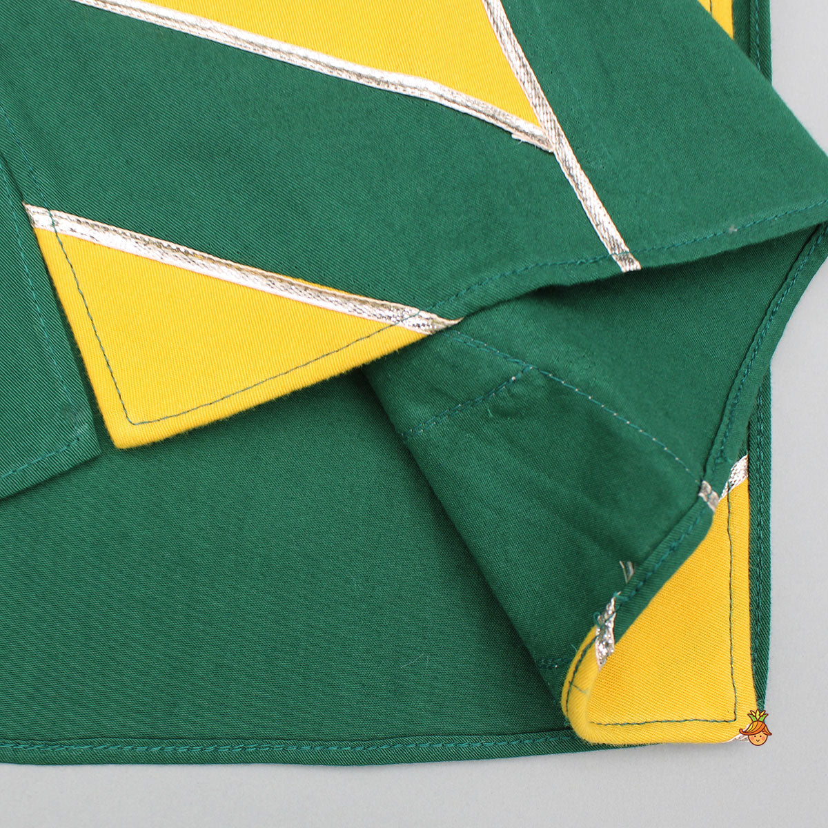 Pre Order: Green Gota Lace Detailing Kurta And Pant